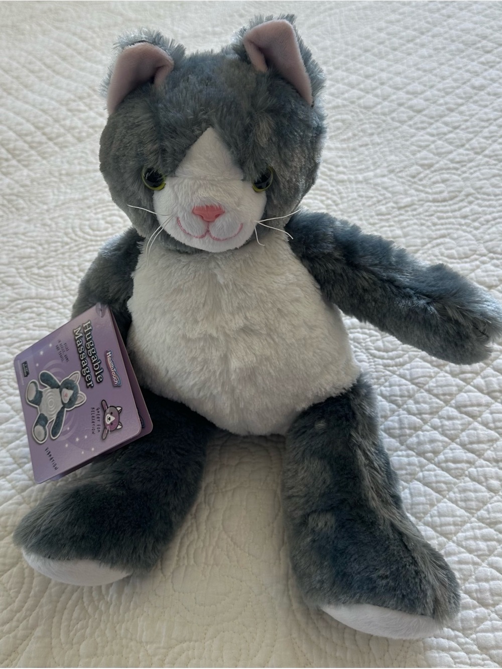 Health Touch Huggable Massager Cat Plush Gray White Cat Battery Operated NWT